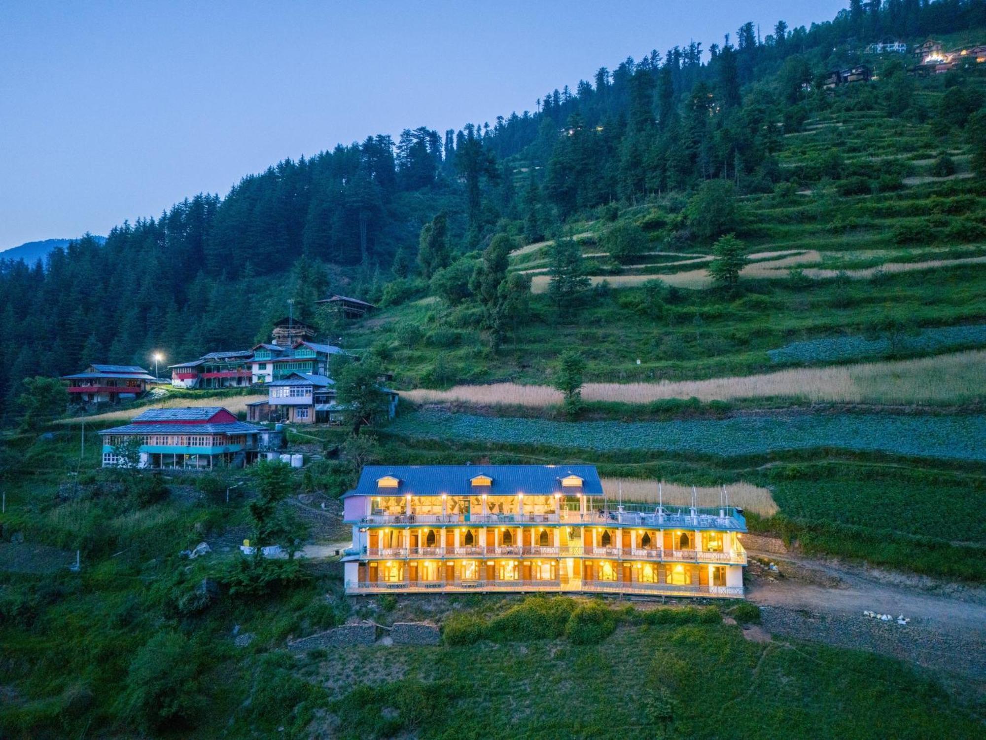 Moustache Shoja, Jibhi Hostel Exterior photo