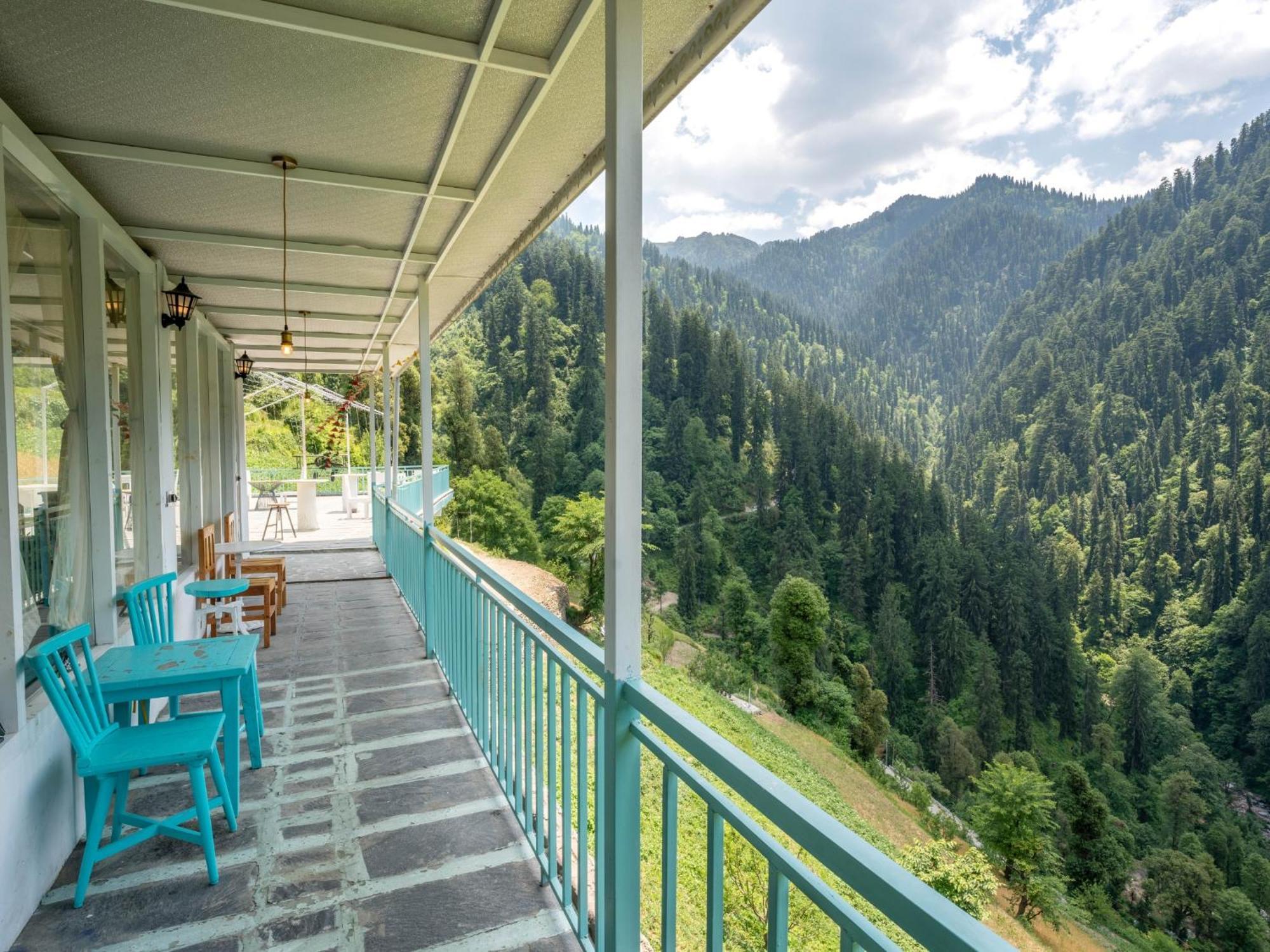 Moustache Shoja, Jibhi Hostel Exterior photo
